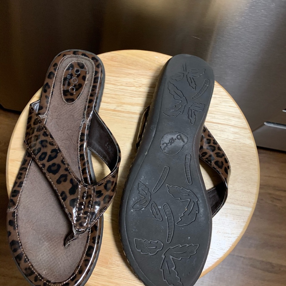 Shoes - Picture 3 of 8